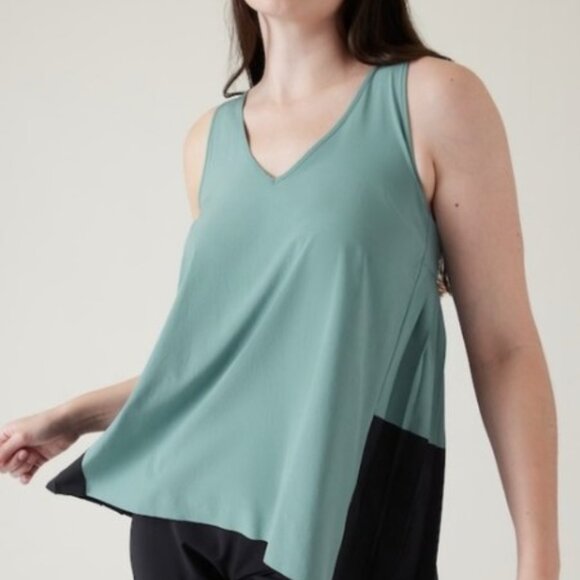 Athleta Swing Forward Tank - Picture 1 of 4